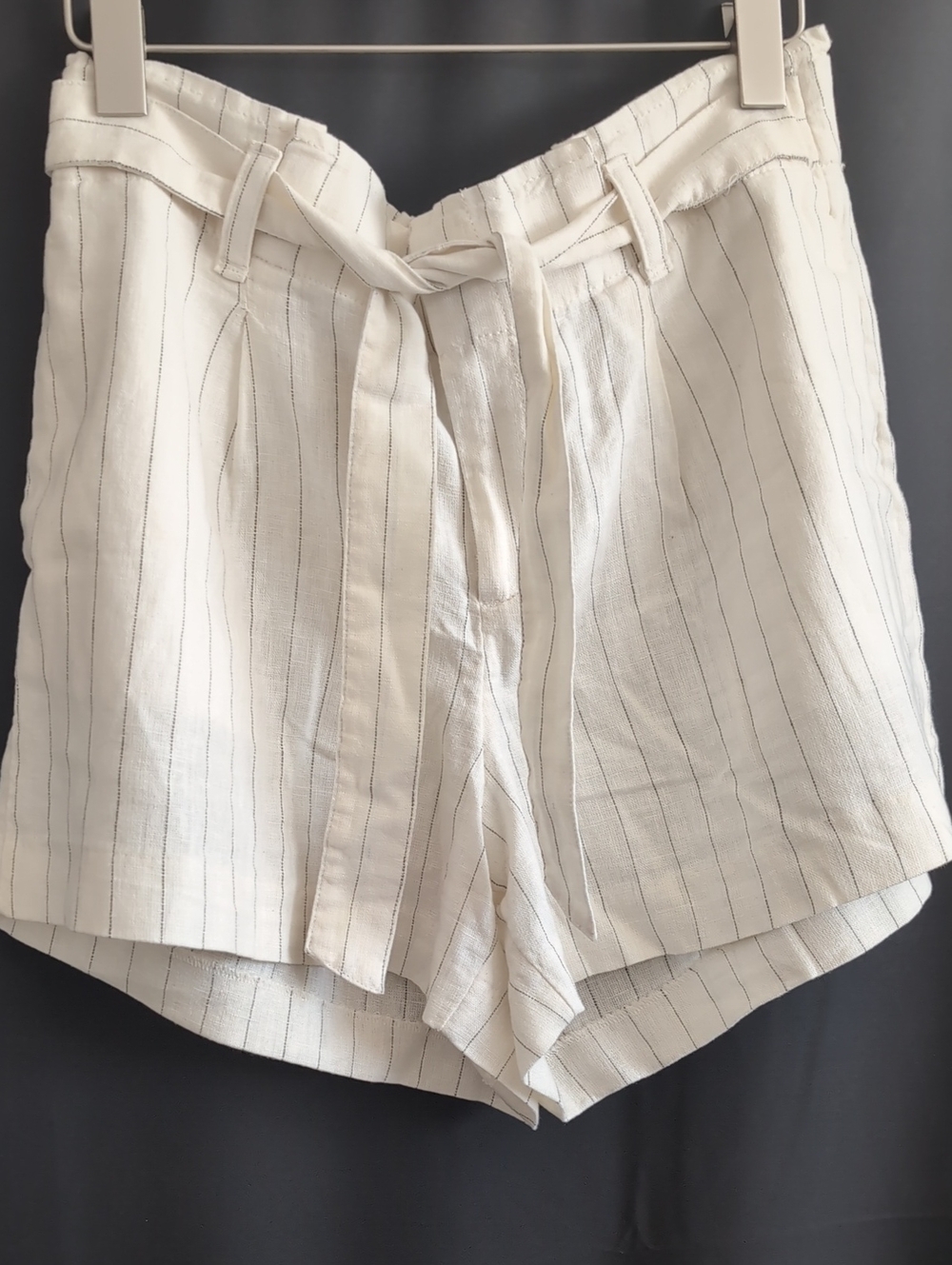 Loft Linen-Blend Paperbag Waist Shorts in Ivory Pinstripe